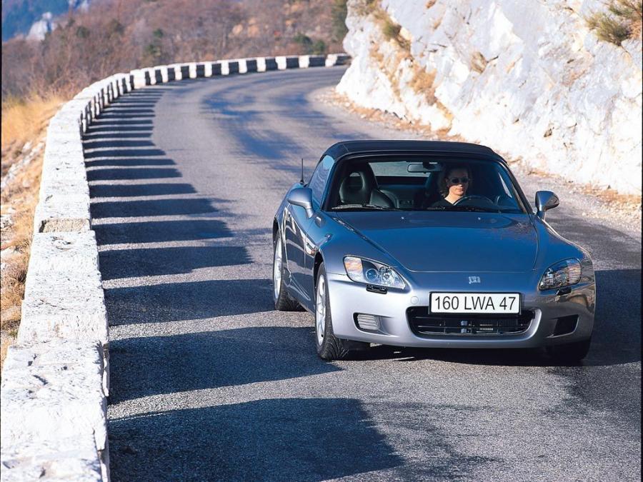  Honda S2000 2000 года  (фото 7 из 27)
